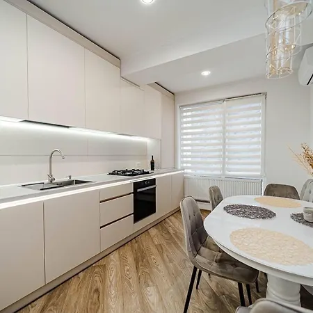 Apartment Nova *